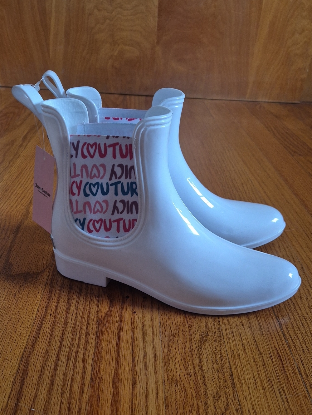 Juicy Couture Glossy White  Rain Ankle Boots, size 8 NWOB